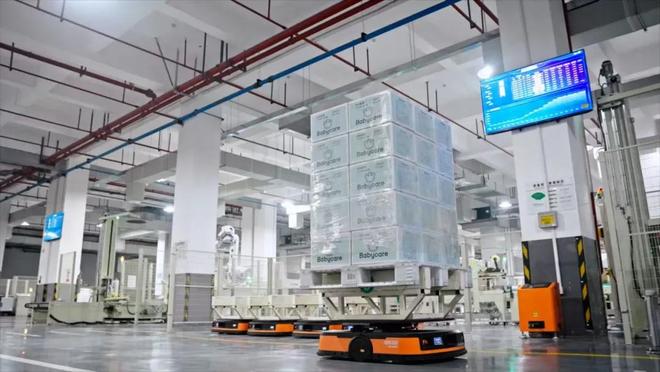 婴界茅台坐上世界的牌桌j9九游会入口中国母(图4)